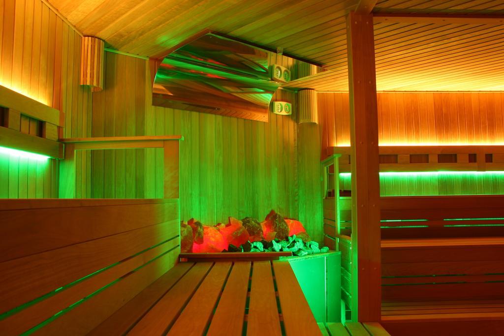Holiday Beach Budapest Wellness Hotel With Sauna Park المظهر الخارجي الصورة